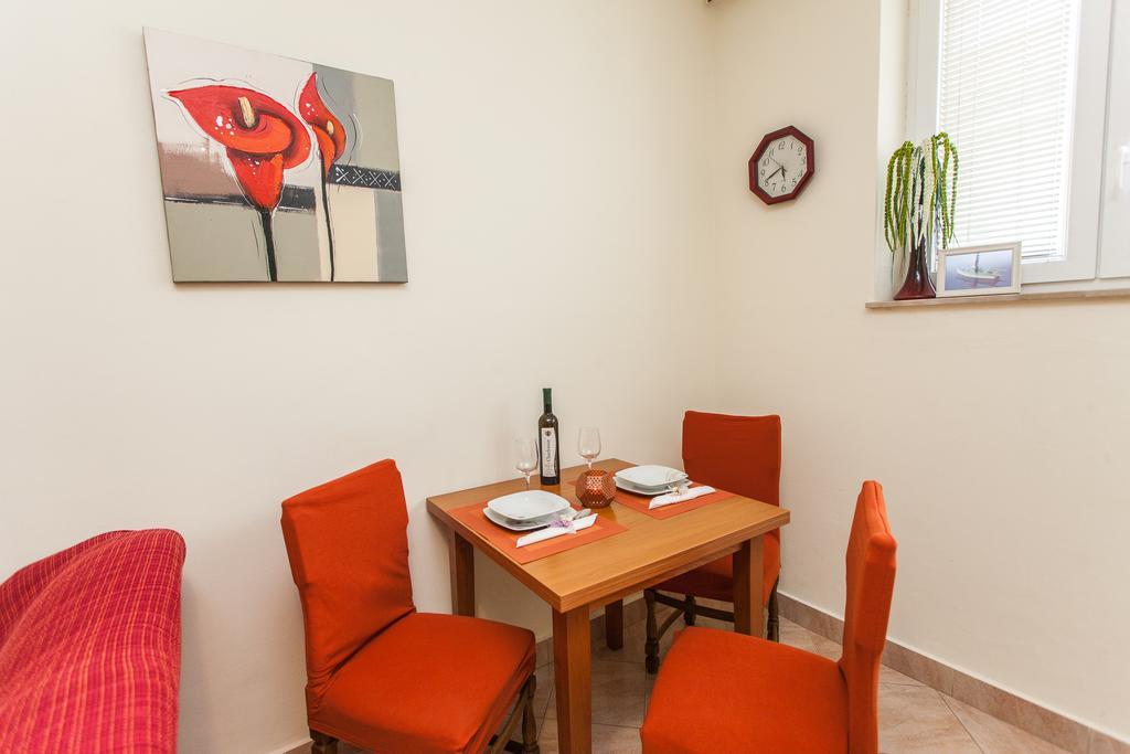 Nena Center Apartament *